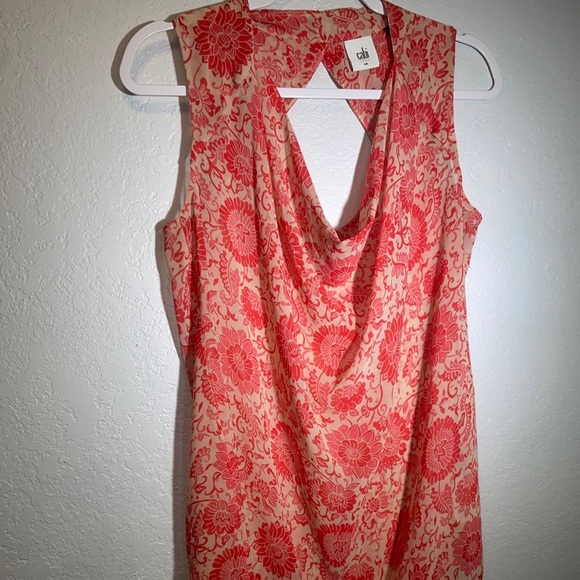 CAbi 5037 Open Back Draped Neck Floral Blouse Sz S - Picture 2 of 5